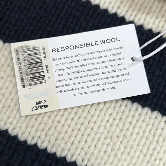 NWT Frame Women's Oversized Navy and Cream Striped Merino Wool Jumper sz S - Picture 7 of 7